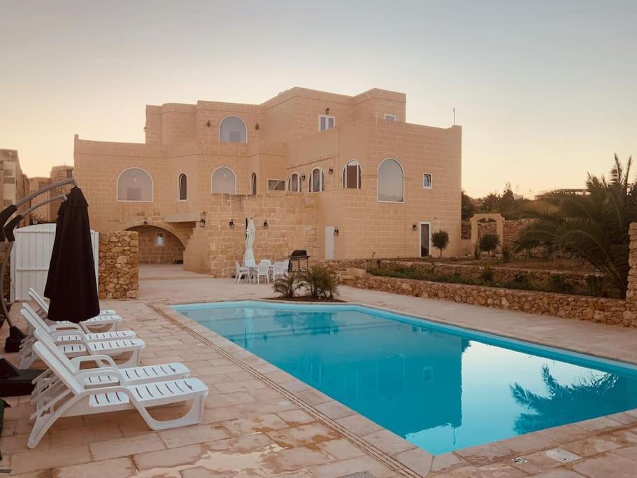 Farmhouse Villa With Large Pool And Garden In Gozo Għarb Kültér fotó