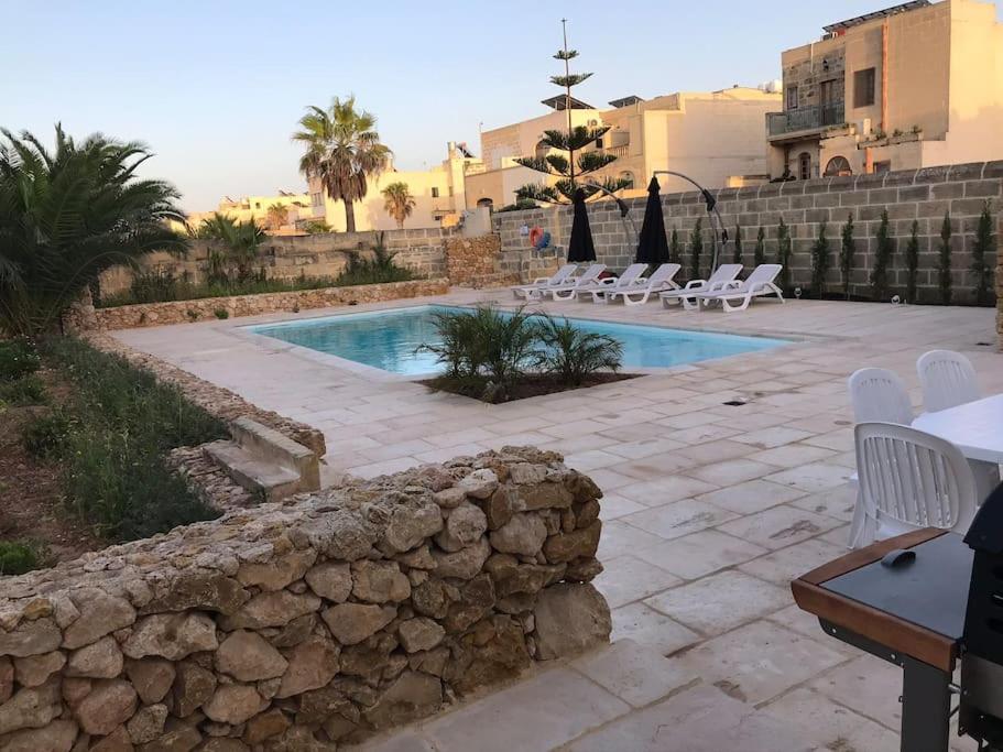 Farmhouse Villa With Large Pool And Garden In Gozo Għarb Kültér fotó