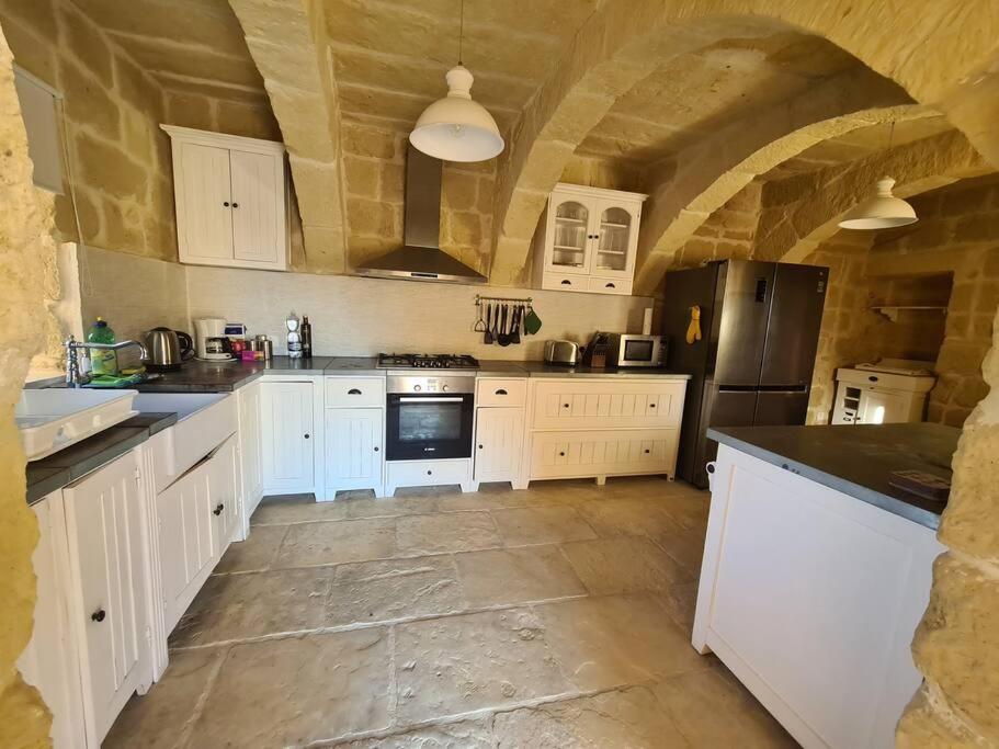Farmhouse Villa With Large Pool And Garden In Gozo Għarb Kültér fotó